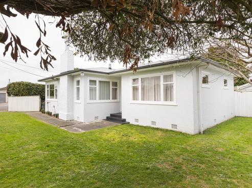 11 Churchill Avenue, Feilding