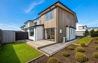 6 McArthur Close, Silverdale