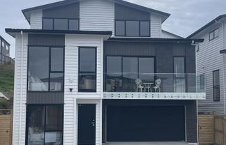 32 Grand Ridge Avenue, Flat Bush
