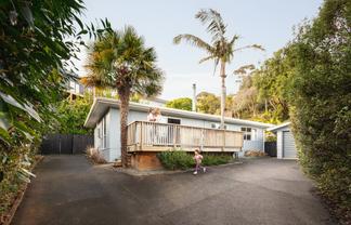 34 Graham Place, Bellevue
