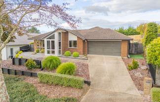 73 Rexford Heights, Pyes Pa