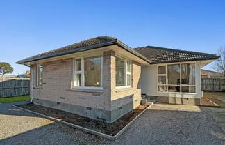 1 Ballantyne Av, Upper Riccarton