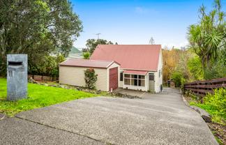 11 Moffat Road, Red Beach