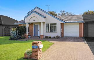14 Fernbrook Close, Burswood