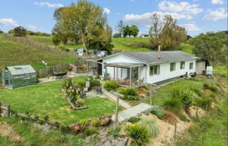 63a Brynderwyn Road, RD2, Maungaturoto