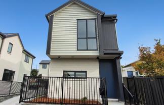 2/4 Geddes Terrace, Avondale