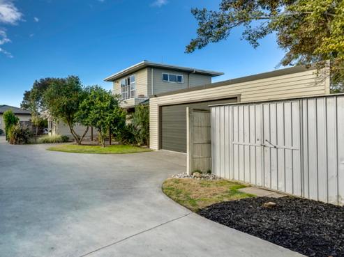 8 Neeve Place, Taradale