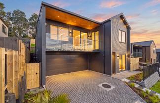 242C West Hoe Heights, Orewa