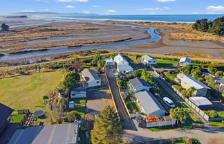 22 Swindells road, Waikuku Beach