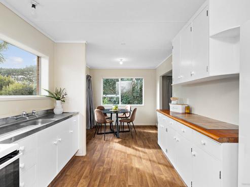 2633 Awhitu Road, Awhitu