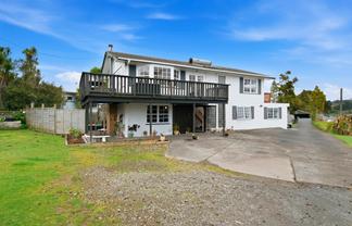 18 Mcentee Road, Waitakere