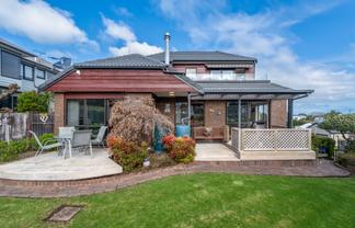 1/2 Basilton Close, Bucklands Beach