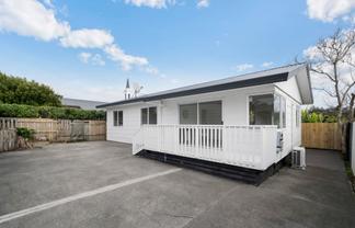 3/9 Robertson Road, Mangere