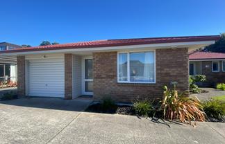 4/148 Riccarton Road, Riccarton