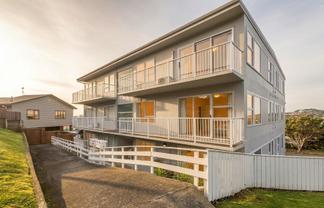 8/32 Akaroa Drive, Maupuia