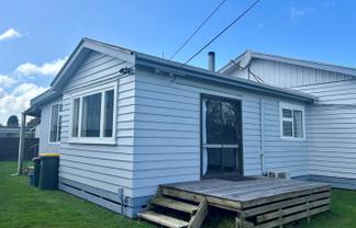 15b Robinson Avenue, Holdens Bay