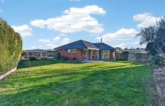18 McLaughlins Road, Darfield