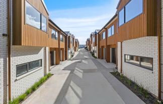 2/27 Red Hill Road, Papakura