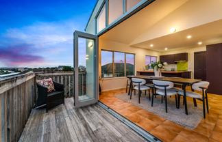 2/10 Windsor Place, Windsor Park