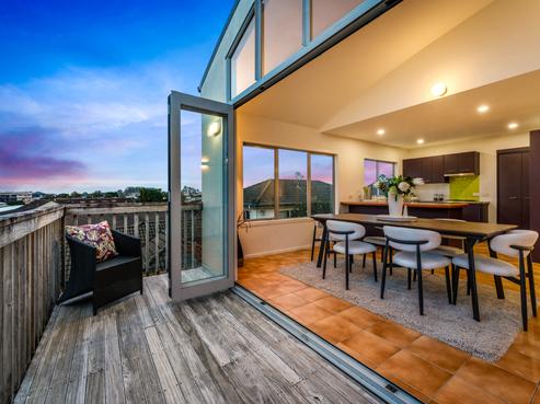 2/10 Windsor Place, Windsor Park