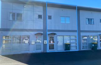 Office/showroom available for lease 