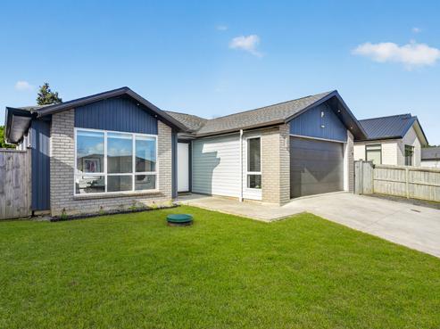 18 Huahua Crescent, Papakura