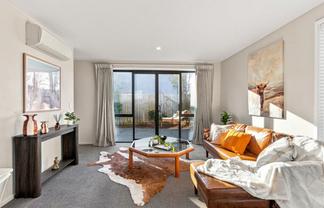 1/21 Hills Road, Edgeware