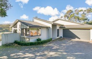 10 Ashfield Grove, Churton Park