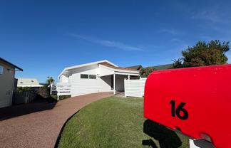 16 Arohia Place, Snells Beach