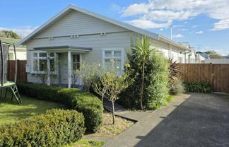 11 Ashridge Road, Napier South