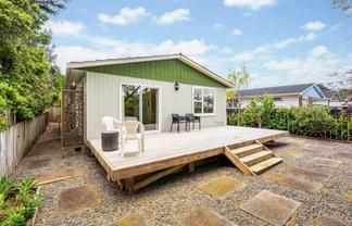 7 St Leonard Street, Saint Johns Hill