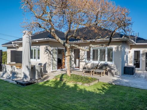 104 Beach Road, Castor Bay