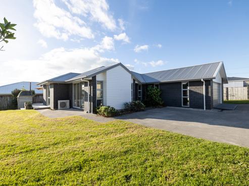 2 Rayner Way, Glen Avon