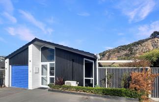 12 Raekura Place, Redcliffs