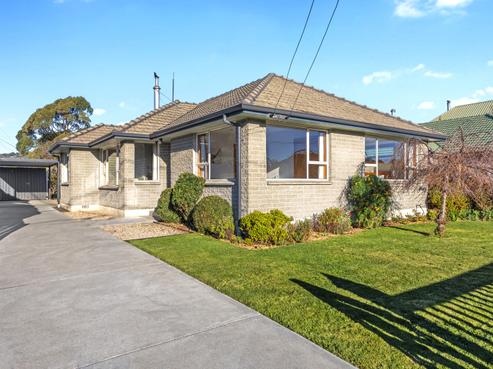 42 Gould Crescent, Woolston