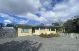 b/58 Joll Road, Havelock North