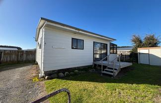 7 Colenso Place, Otaki Beach