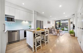 5B Beach Road, Te Atatu Peninsula
