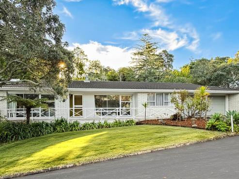 70 Ravenwood Drive, Forrest Hill