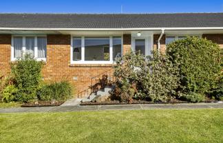 2/17 Dominion Street, Takapuna