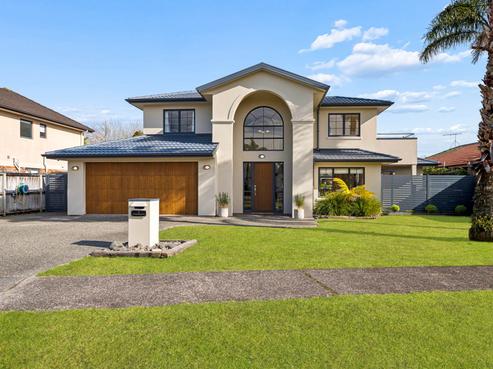 11 Piriti Drive, Te Atatu Peninsula