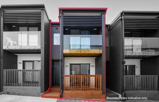 12C Woodhouse Place, West Harbour