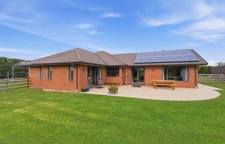 8 Haydon Place, Amberley