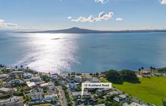 12 Auckland Road, Saint Heliers