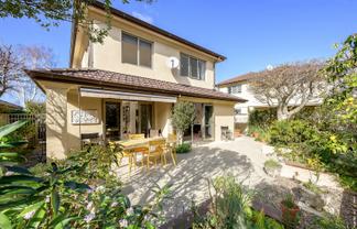 17 Edgecumbe Road, Avenues