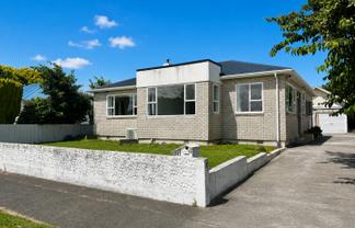 15 Clifford Street, Hawera