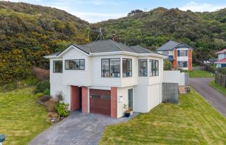 19 Jaunpur Crescent, Broadmeadows