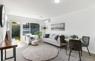 2/27 Harwood Road, Mount Wellington