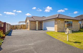 42 Rush Creek Drive, Westgate