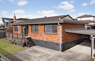 2/10 Bishop Street, Green Bay
